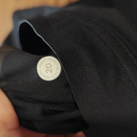 Lululemon Athletica High Rise Crop - Picture 5 of 6